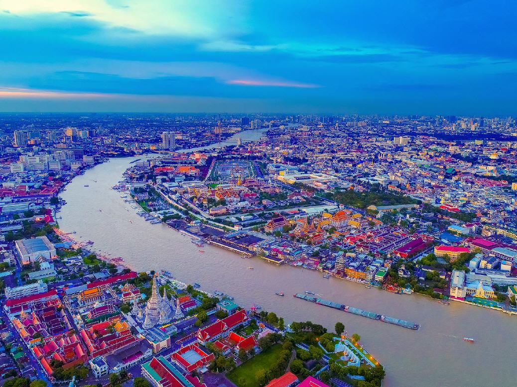 Bangkok mit Chao-Phraya-Fluss
