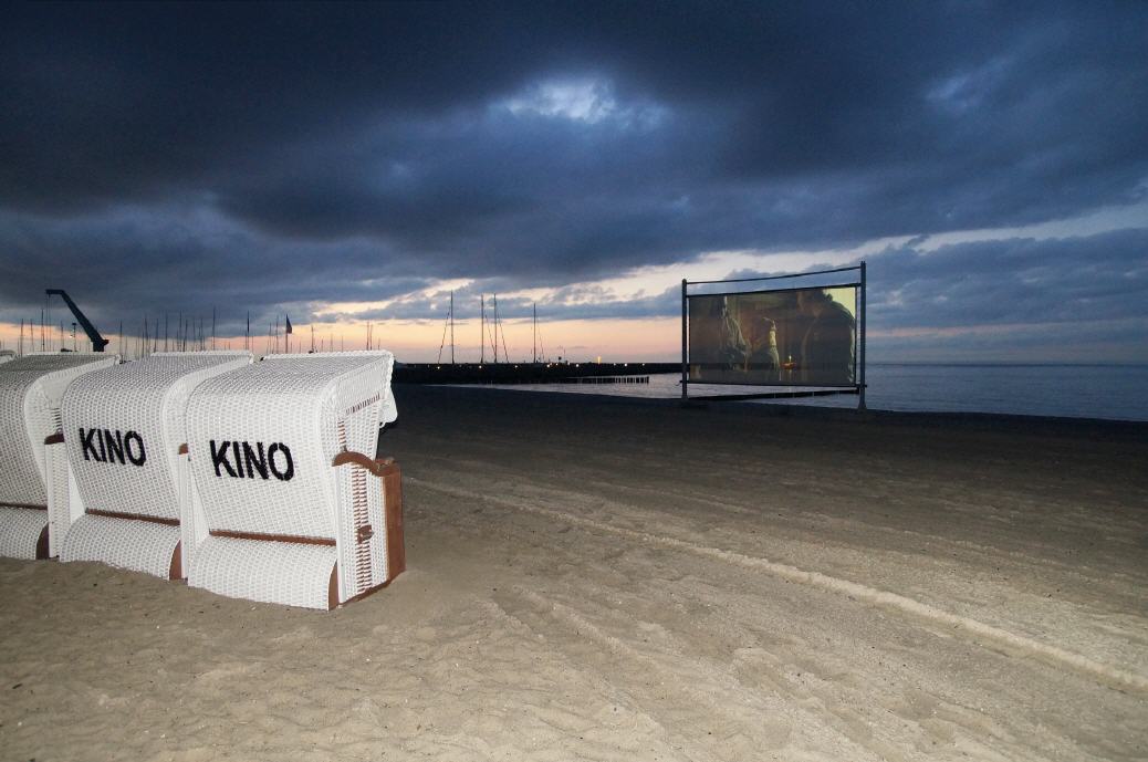 Open-Air-Kino am Ostsee-Strand