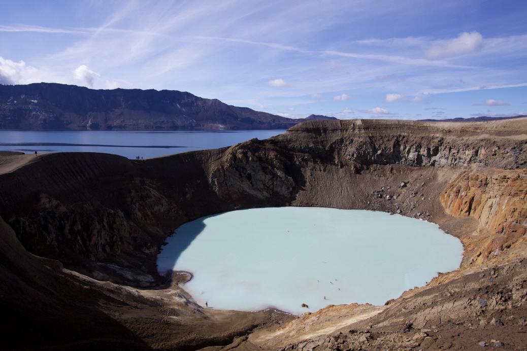 Island: See am Vulkan Askja
