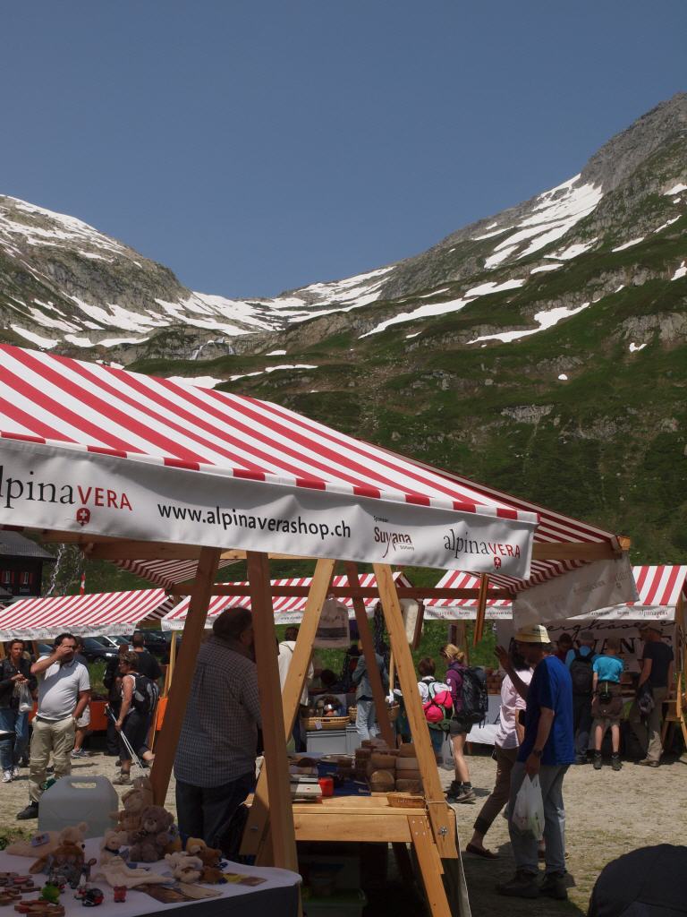 Schweiz: Passmarkt auf dem Oberalp