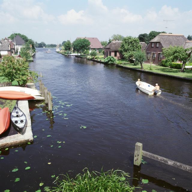 Holland: Bootsurlaub in der Grenzregion Overijssel