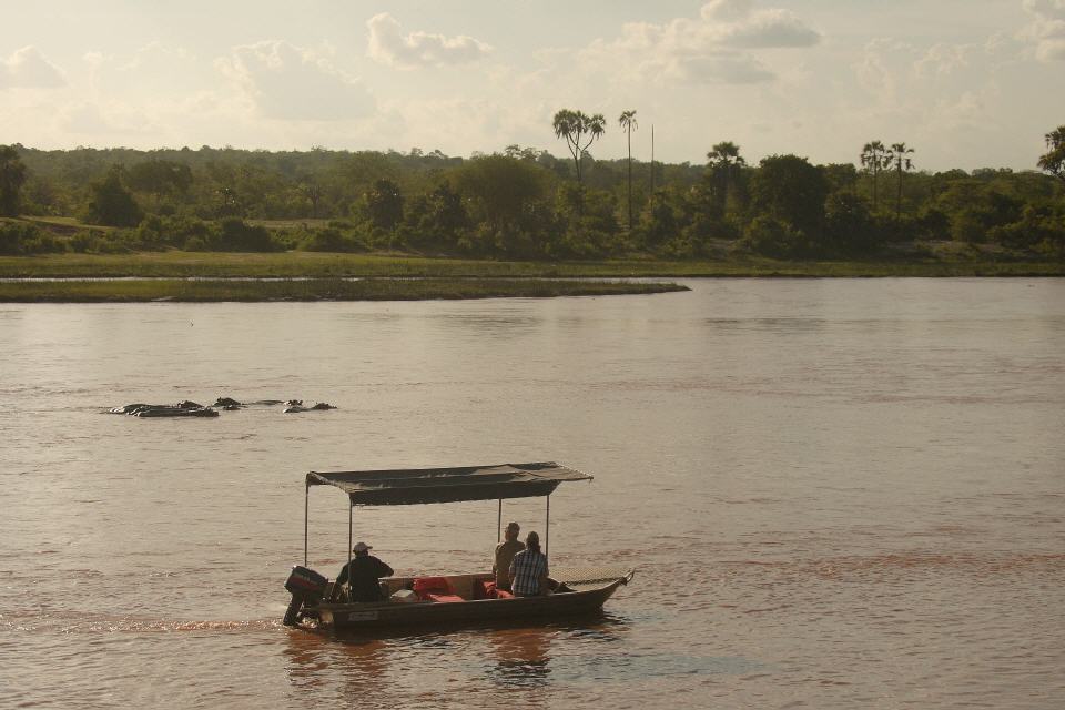 Tansania: Mit dem Boot auf dem Ruaha-Fluss