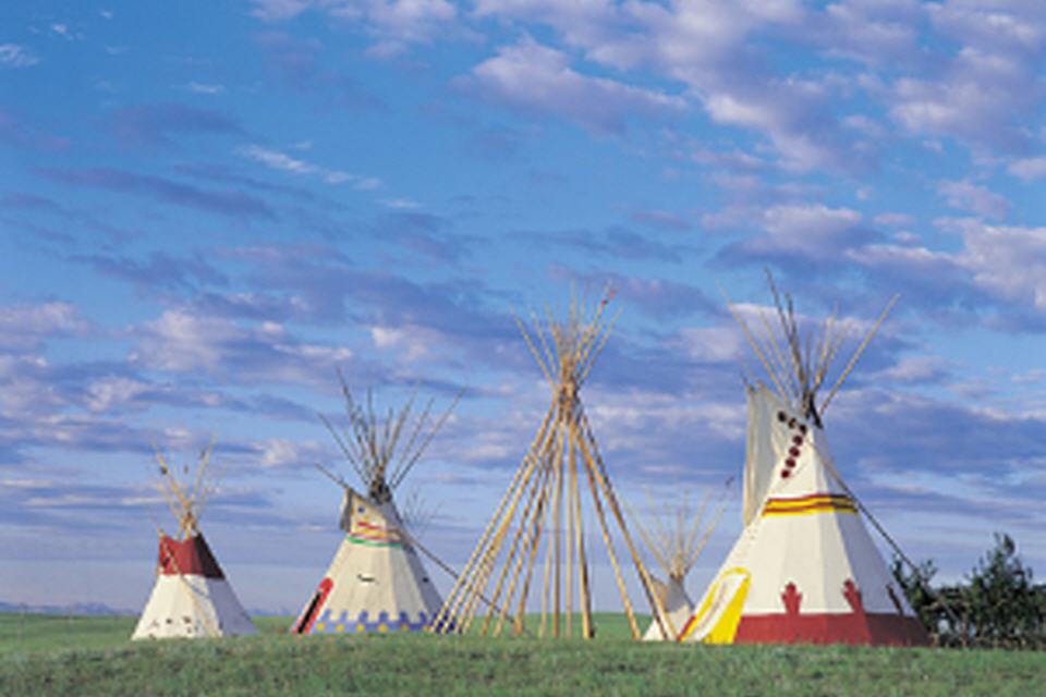Kanada: Wie die Indiander im Tipi-Zelt übernachten