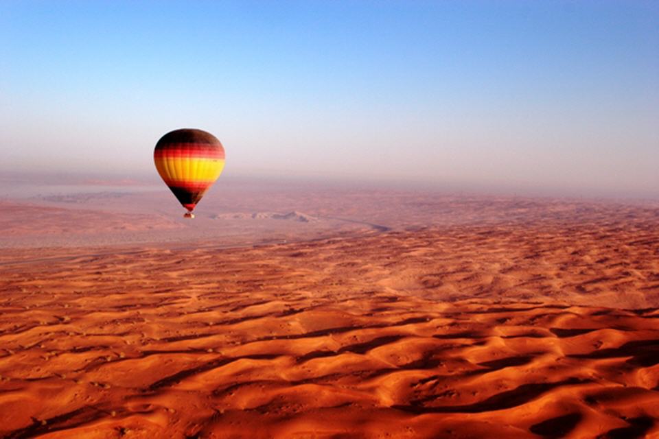Heißluftballon-Ausflüge in die Wüste Abu Dhabis